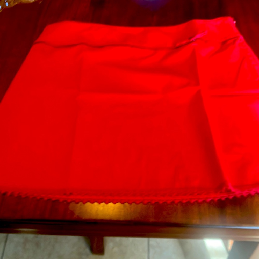 2 Limited, stretch size 10 New black, and white Brand size 4